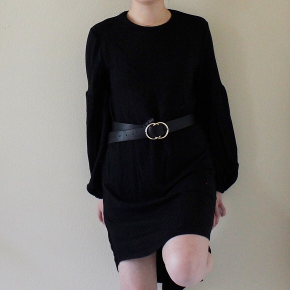 BELL LONG SLEEVES T-SHIRT MINI DRESS - BLACK - Picture 2 of 3